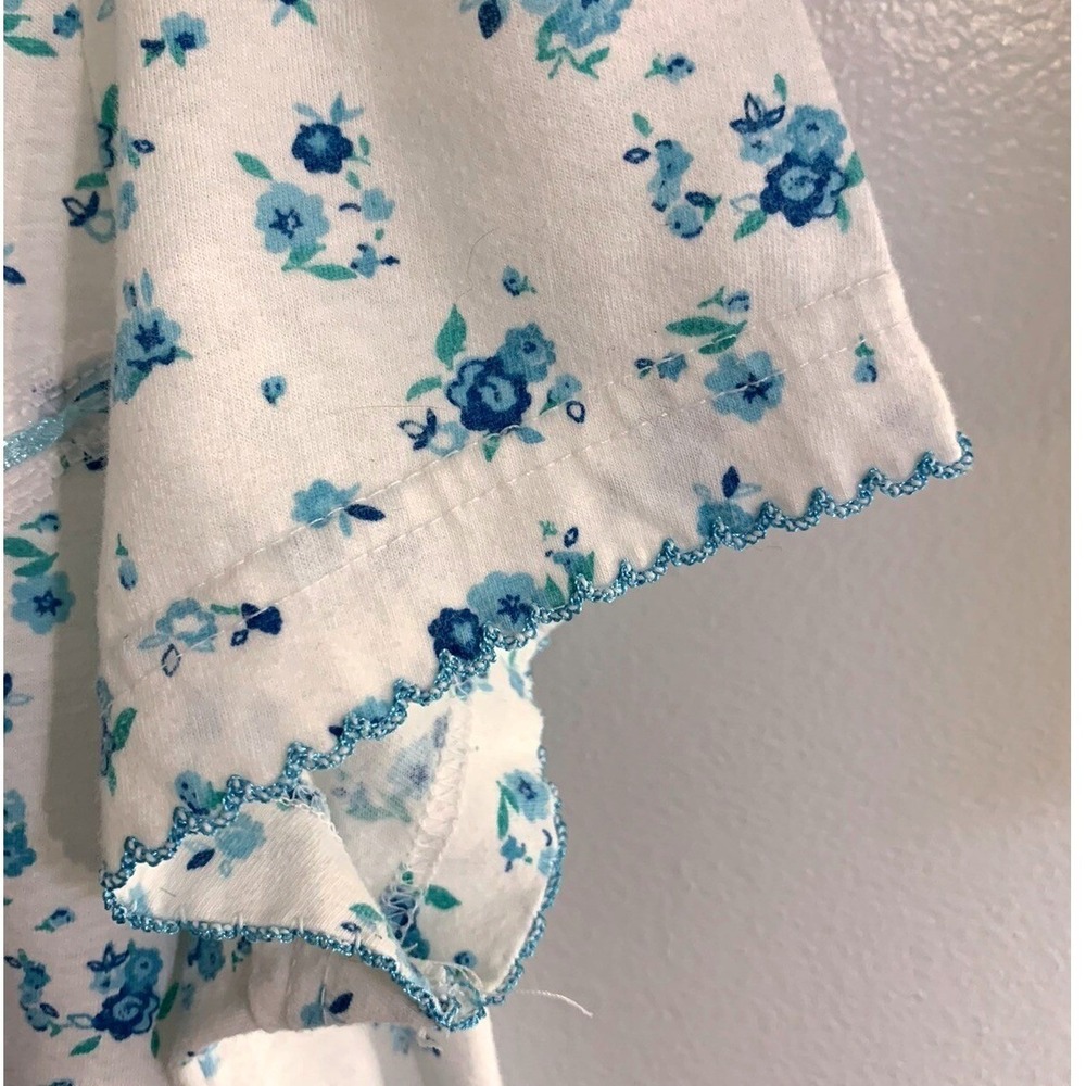 Cozy White Blue Large Floral Cottagecore Short Sleeve Nightgown Sleepshirt - Picture 4 of 6